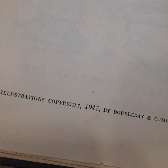 ~{Vintage}~ Essays of Michel De Montaigne oddity illustrated book. - Picture 8 of 8